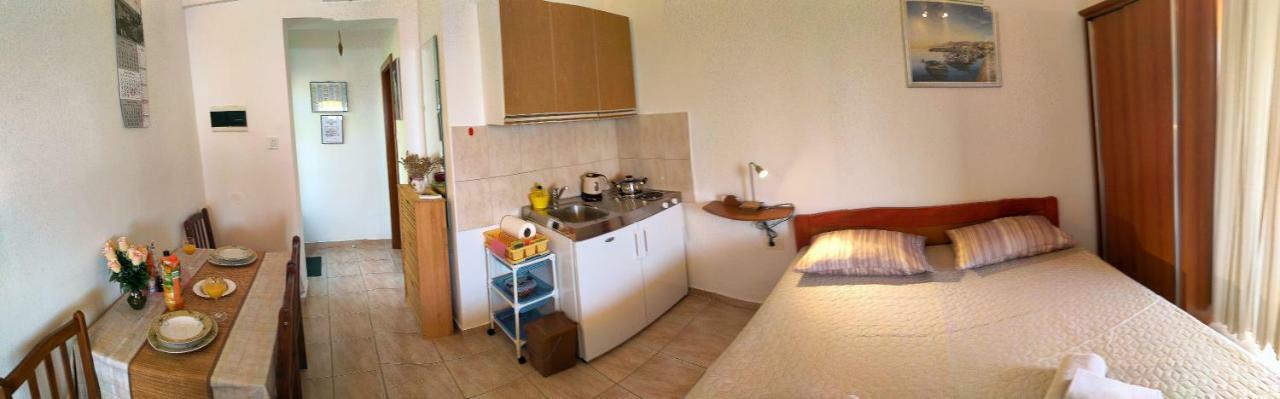 Studio Apartman Stara Baška Exteriér fotografie