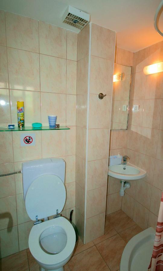 Studio Apartman Stara Baška Exteriér fotografie